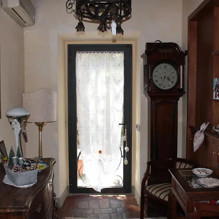 Ulivo Rosso Bed and Breakfast *